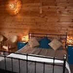 Tresor En Bois D'hotes לינה וארוחת בוקר אוטואר