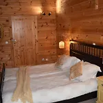לינה וארוחת בוקר Tresor En Bois D'hotes