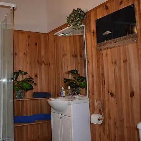 Bed and Breakfast Tresor En Bois D'hotes