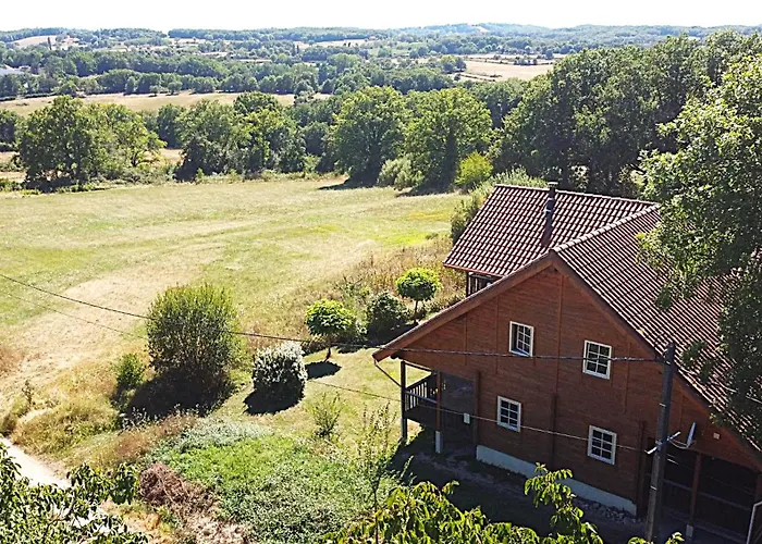 Bed & Breakfast Tresor En Bois D'hotes Autoire